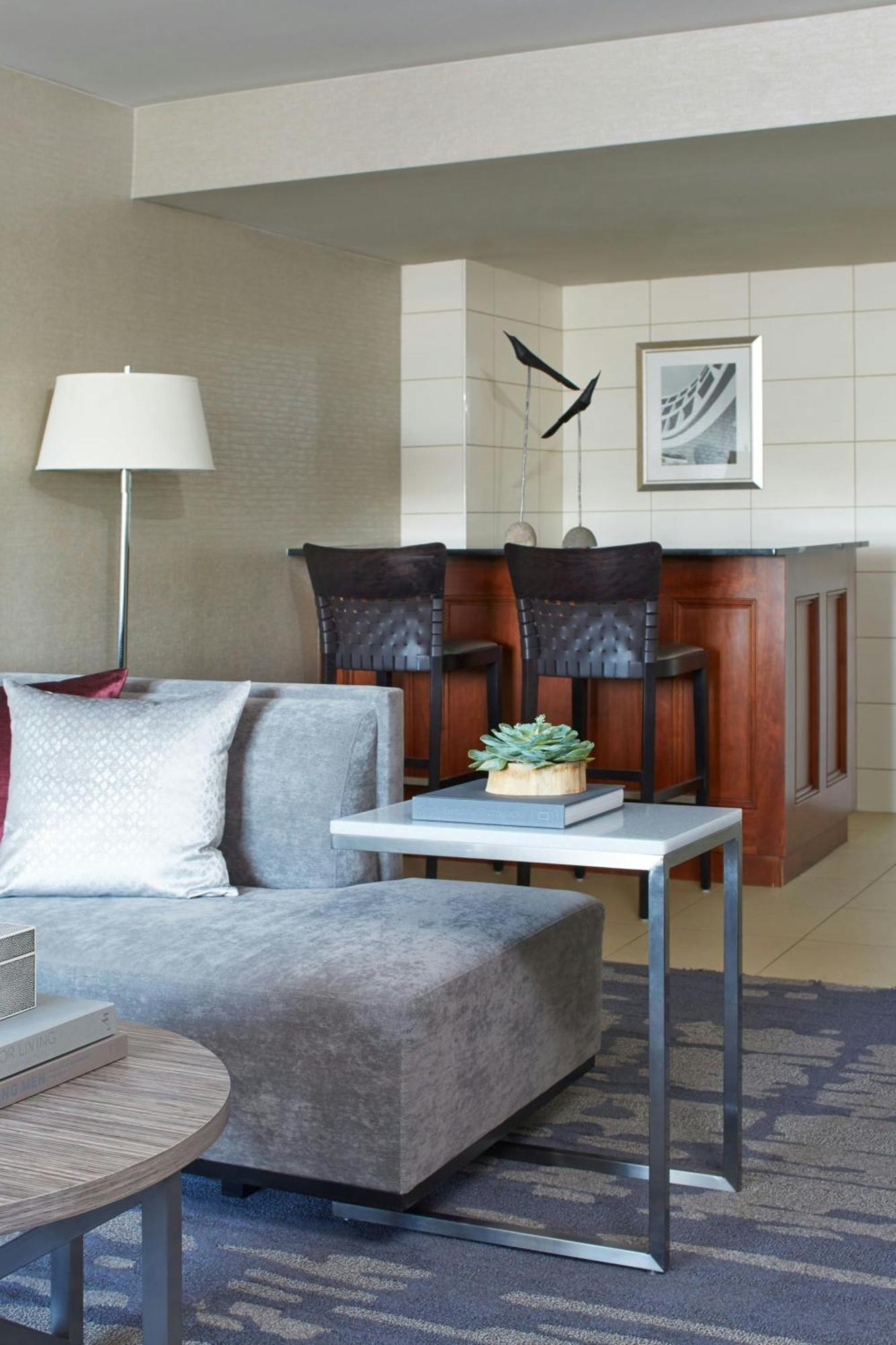 Rochester Airport Marriott Экстерьер фото