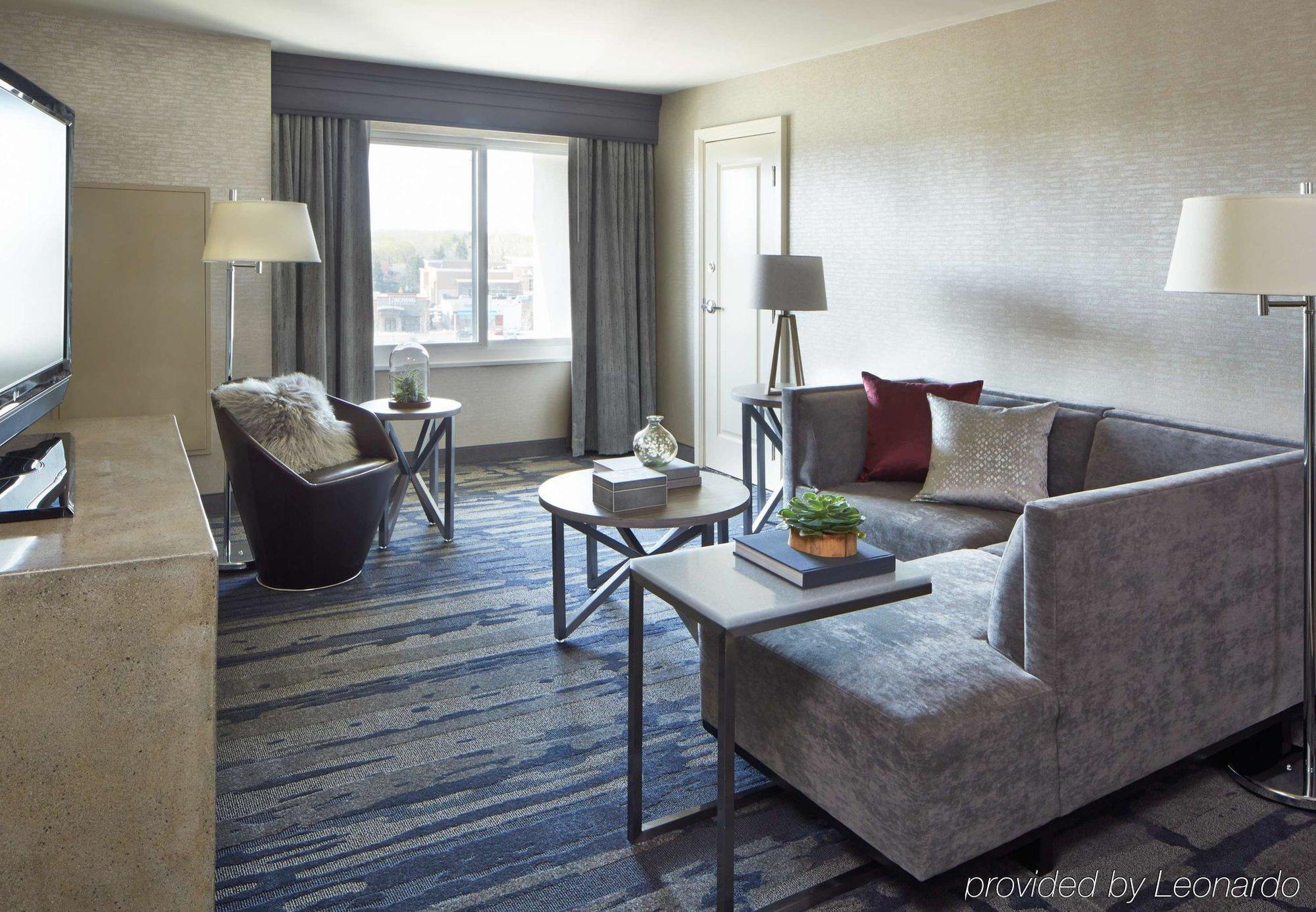 Rochester Airport Marriott Экстерьер фото